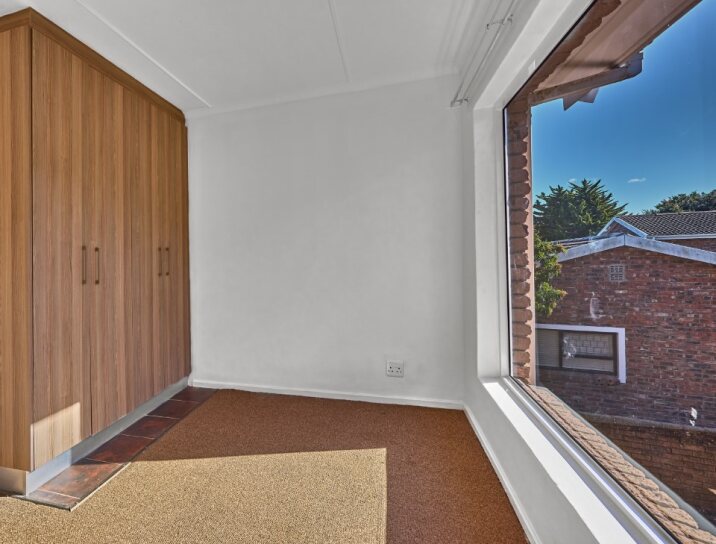 5 Bedroom Property for Sale in Dana Bay Western Cape